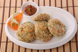 SEMOLINA SUJI AND VEGETABLE IDLI